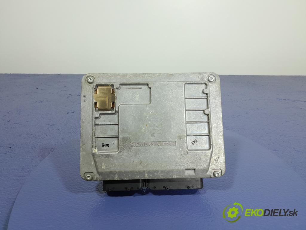 Skoda Octavia 2007 řídící jednotka Motor: 06A906033DM