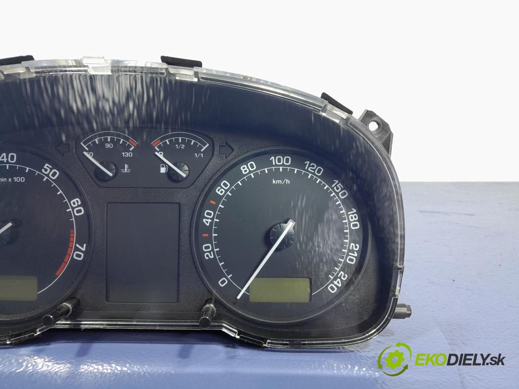 Skoda Octavia 2007 prístrojovka/ budíky 1U0920811B