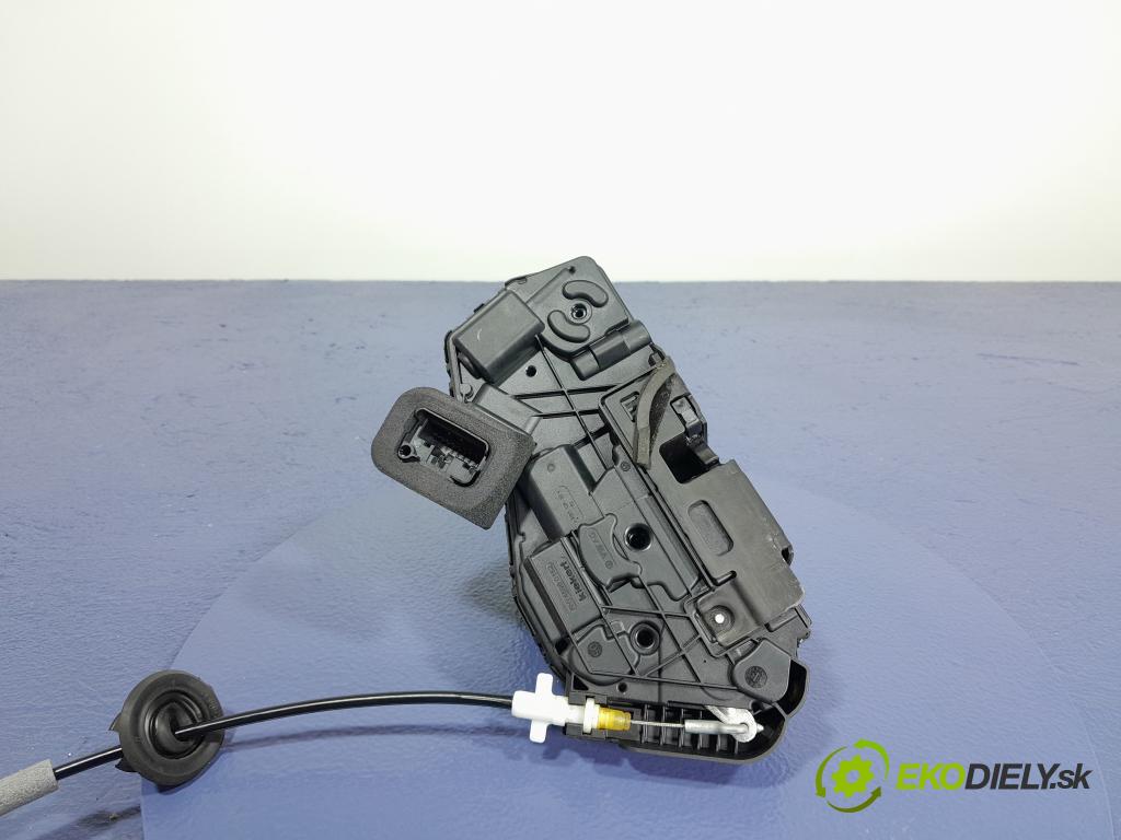 Skoda Octavia 2020 zámek dveře Zad: v pravo: 5TA839016N