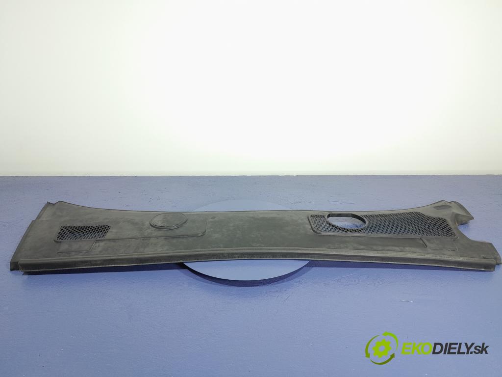 Audi A6 2007 torpédo 4F1819447