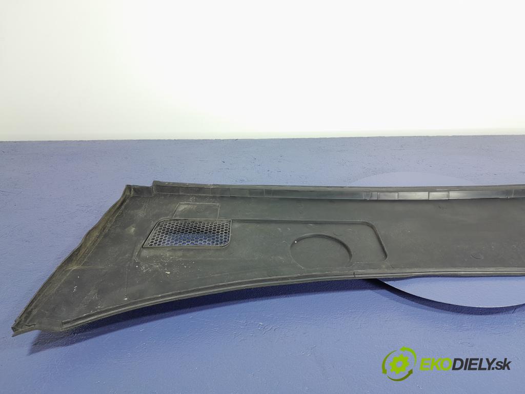 Audi A6 2007 torpédo 4F1819447