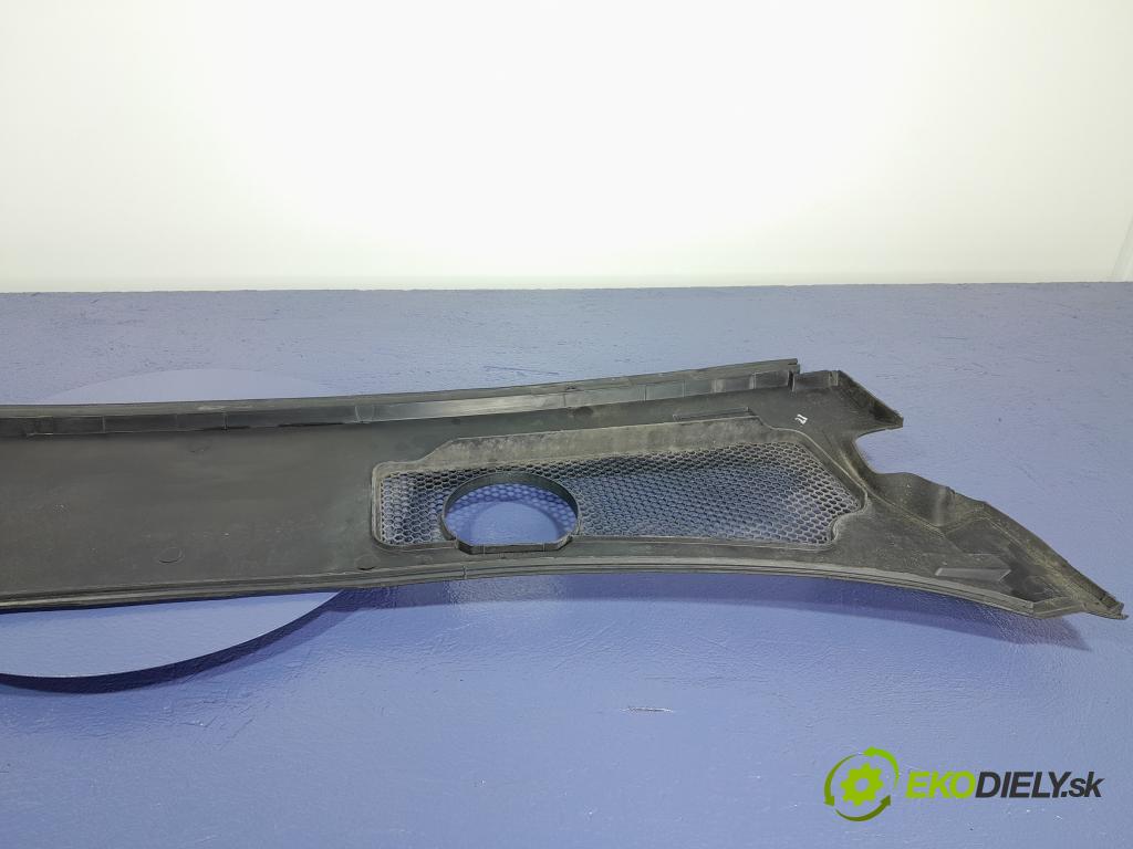 Audi A6 2007 torpédo 4F1819447