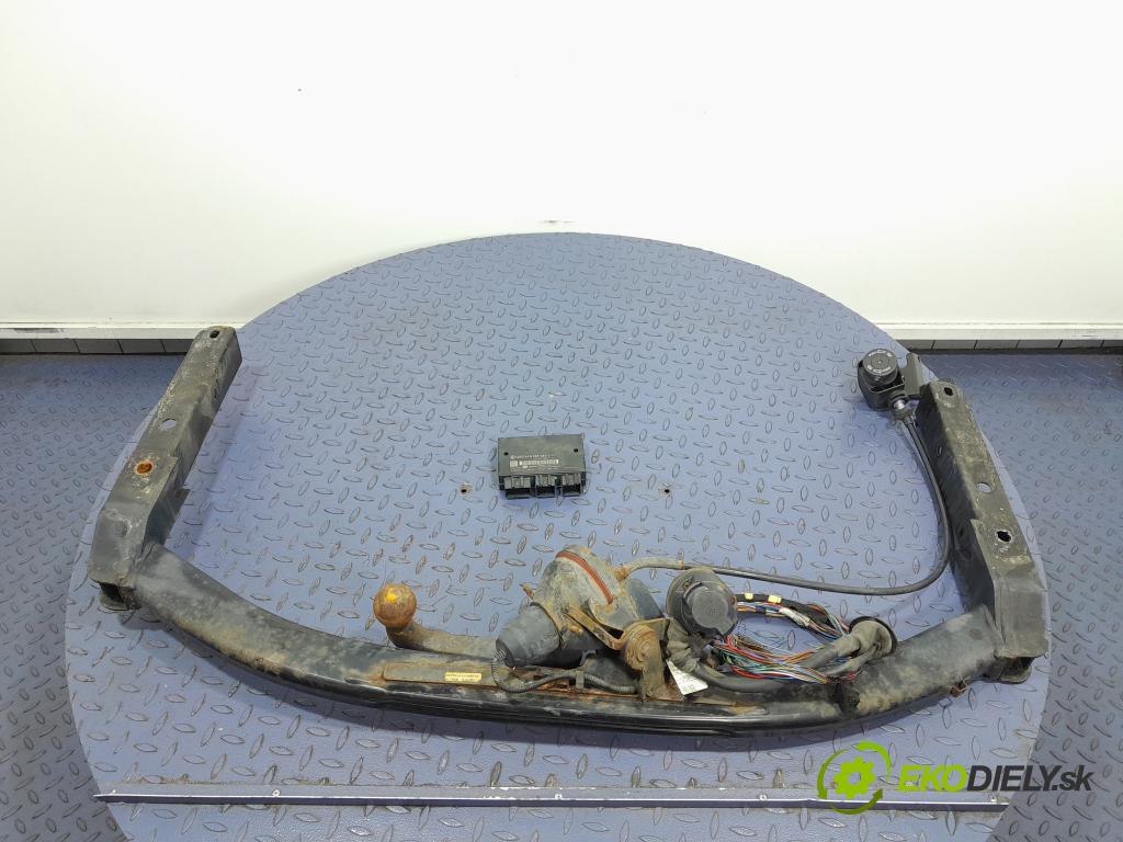 Audi A6 2007 oko Do Přívěsy 4F9813685A