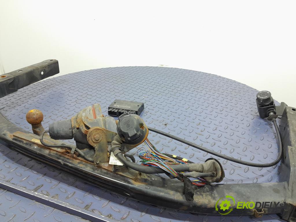 Audi A6 2007 oko Do Přívěsy 4F9813685A