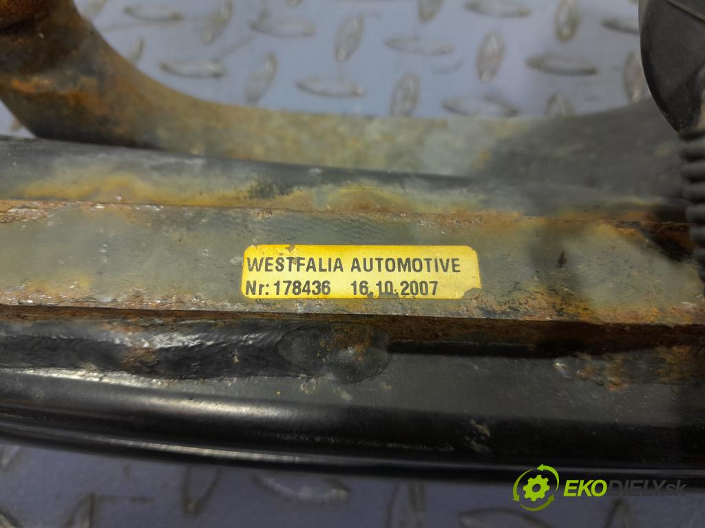 Audi A6 2007 oko Do Přívěsy 4F9813685A