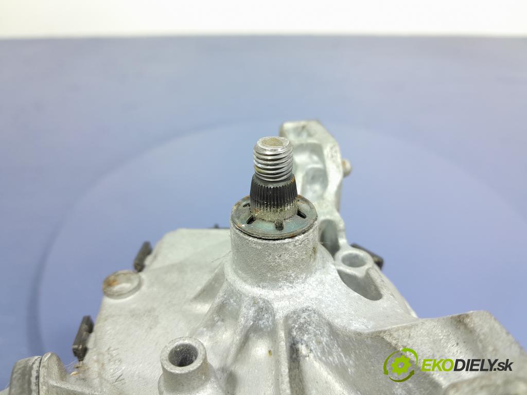 Mitsubishi Outlander 2015 mechanismus motorek Stěrače: před 159300-3471