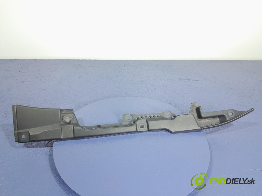 Volvo V90 2017 blatnik před Levý: 31386870