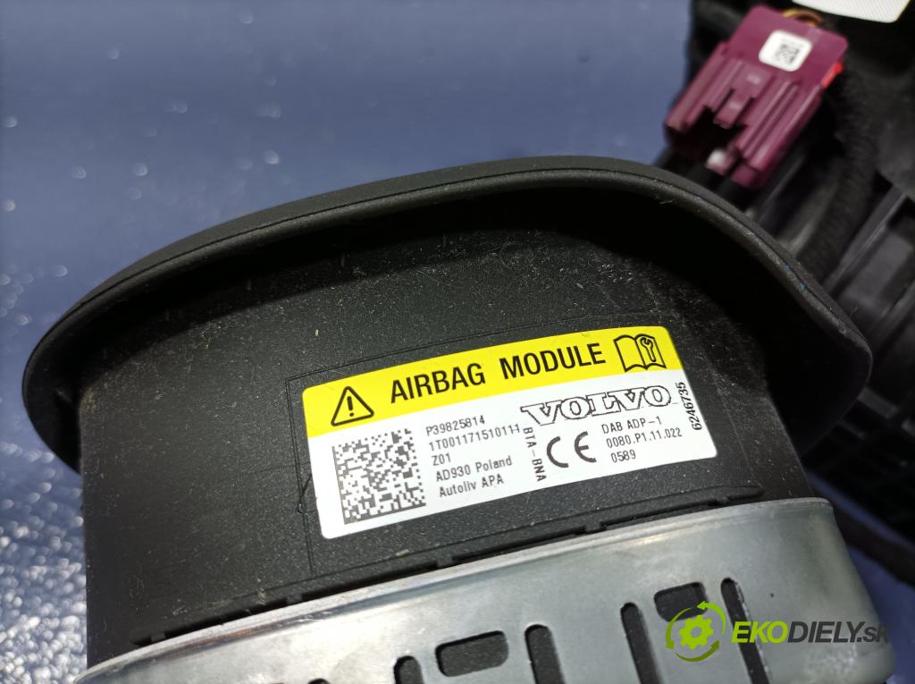 Volvo V90 2017 kokpit,pristrojová doska 031688125