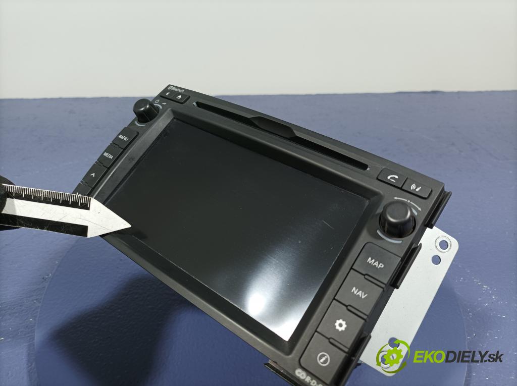 Kia Venga 2010 Radio I Navigácia: 96560-1P100