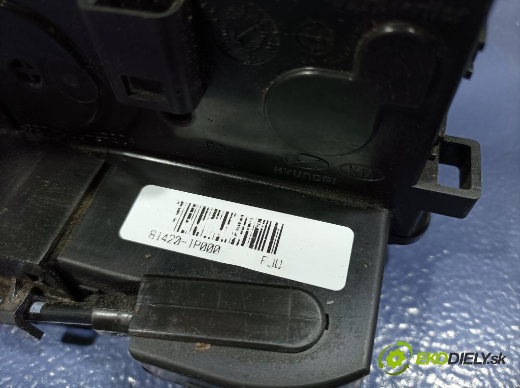 Kia Venga 2010 zámek dveře Zad: v pravo: 81420-1P000