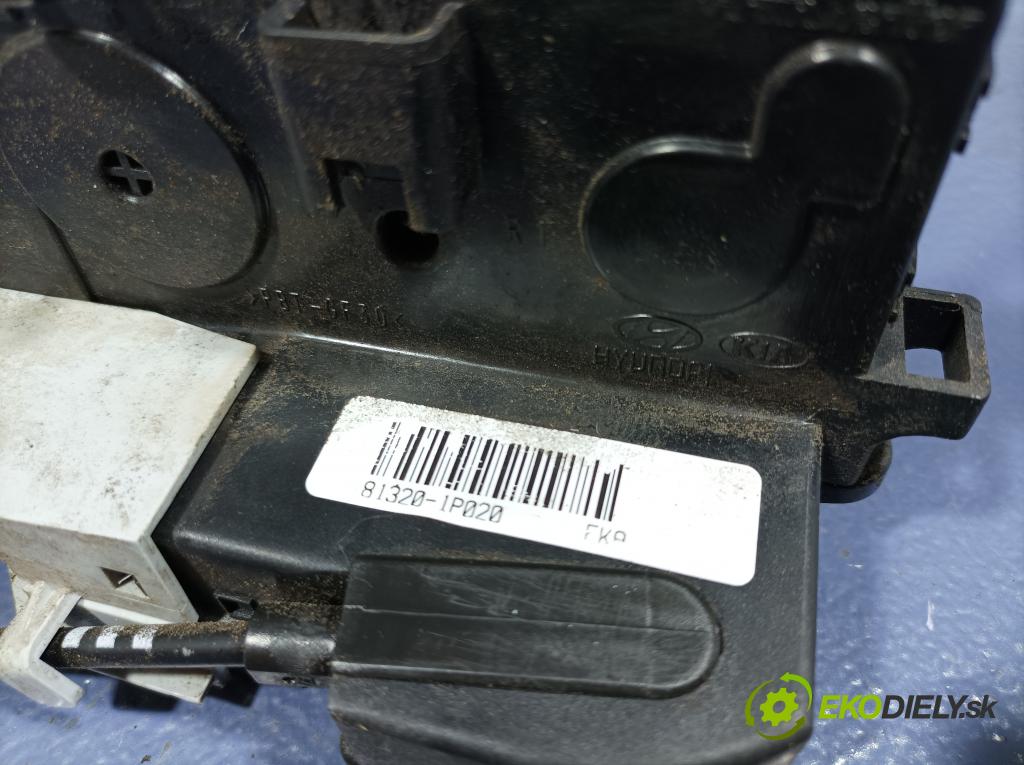 Kia Venga 2010 zámek dveře před v pravo: 81320-1P020