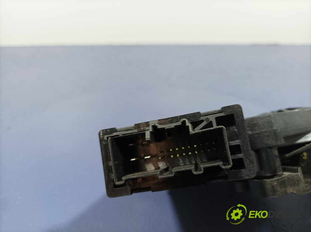 Volvo V90 2017 mechanismus stahování Sklenka: Zad: Levý: 32214071