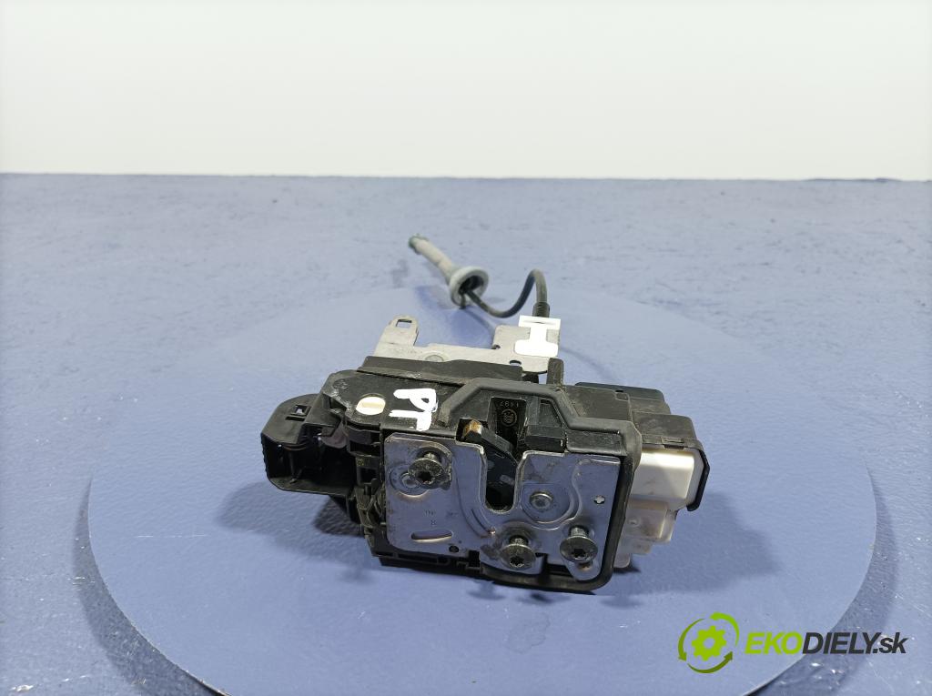 Volvo V90 2017 zámek dveře Zad: v pravo: 31462447