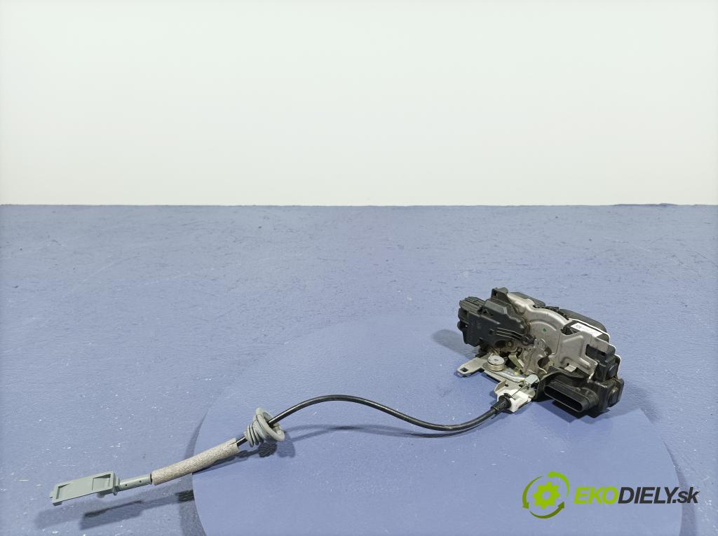 Volvo V90 2017 zámek dveře Zad: v pravo: 31462447