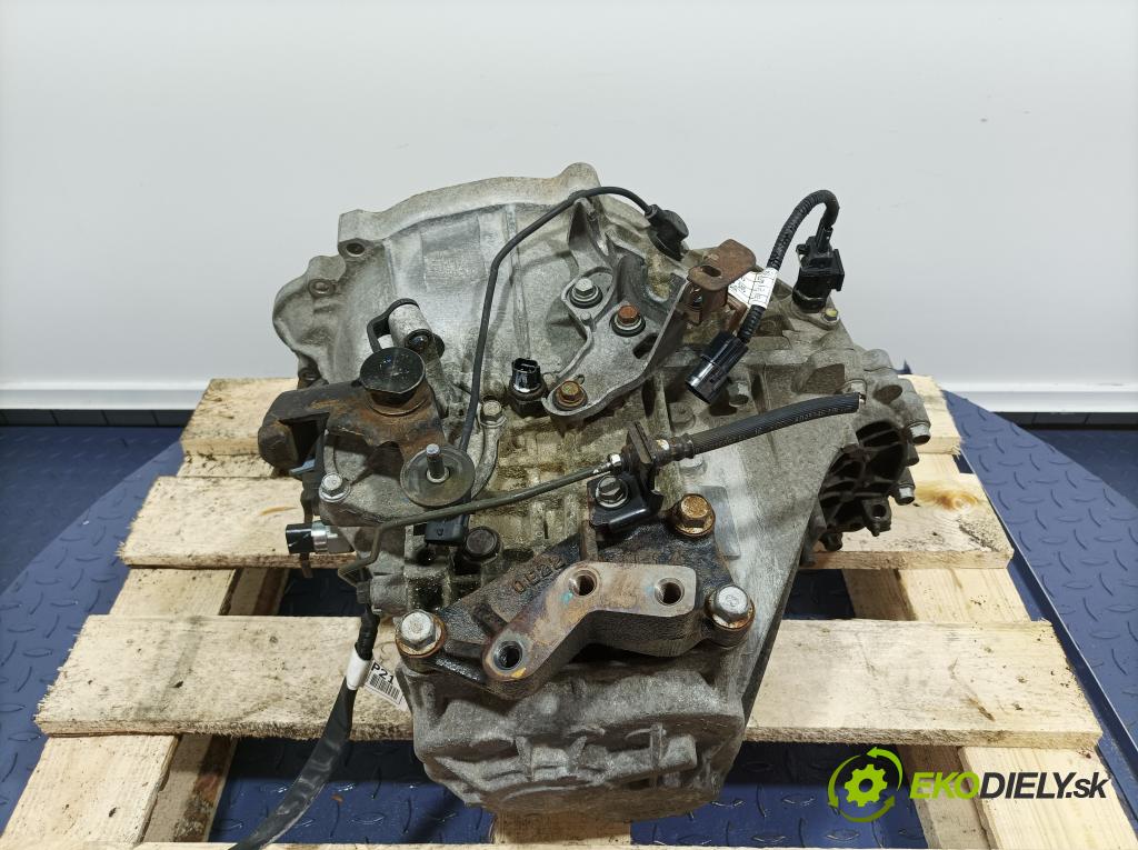 Kia Venga 2010 prevodovka Manualna WAJ6C