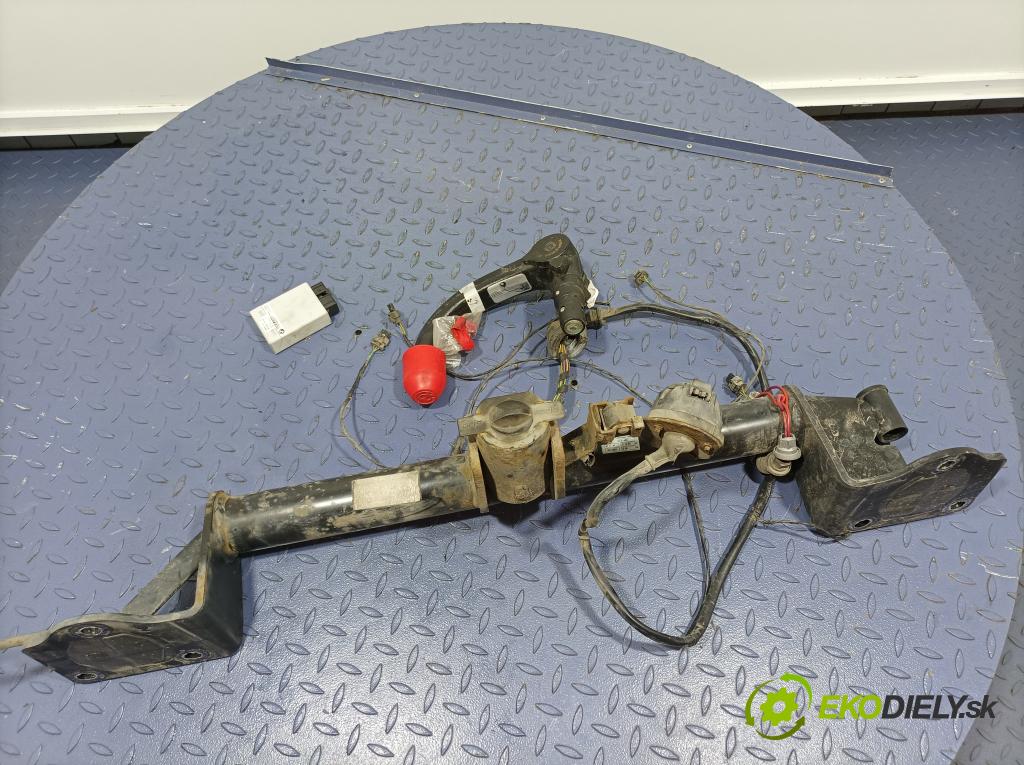 Bmw X1 2012 oko Do Přívěsy 6790386