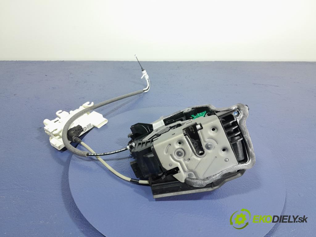 Bmw Seria 7 2022 zámek dveře Zad: v pravo: 7477704