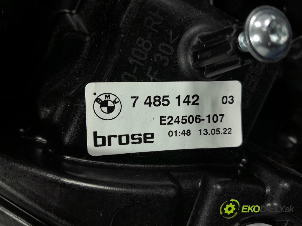 Bmw Seria 7 2022 mechanismus stahování Sklenka: Zad: v pravo: 7485142