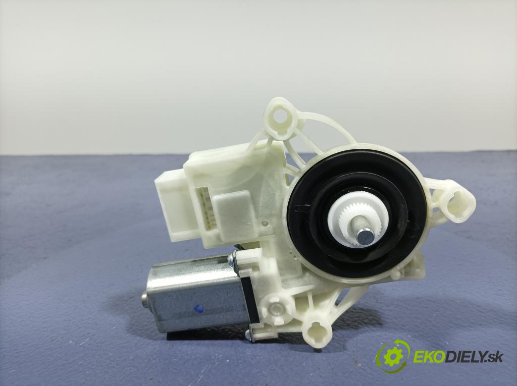 Bmw Seria 7 2022 mechanismus stahování Sklenka: Zad: Levý: 9463857