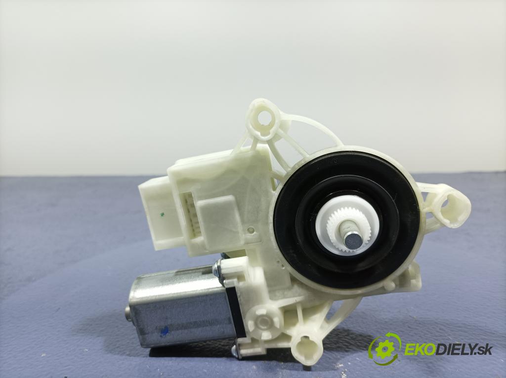 Bmw Seria 7 2022 mechanismus stahování Sklenka: před v pravo: 9463856