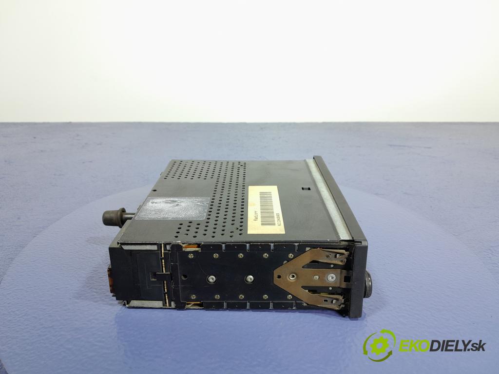 Audi 80 1994 Radio I Navigácia: 357035152B