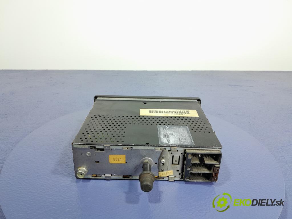 Audi 80 1994 Radio I Navigácia: 357035152B