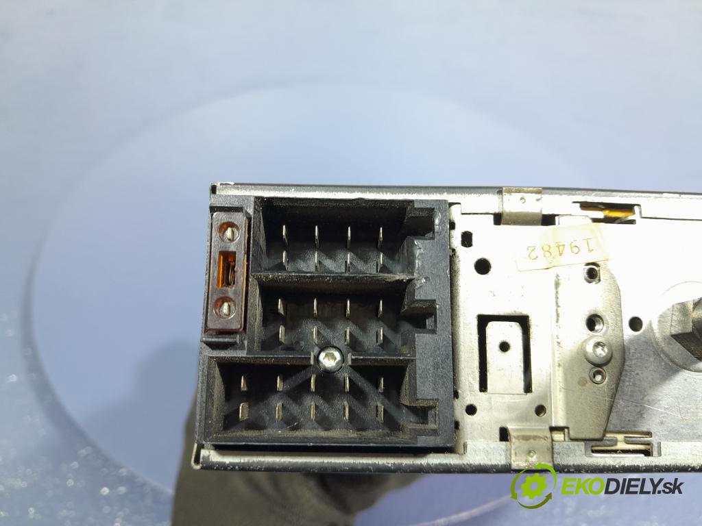 Audi 80 1994 Radio I Navigácia: 357035152B