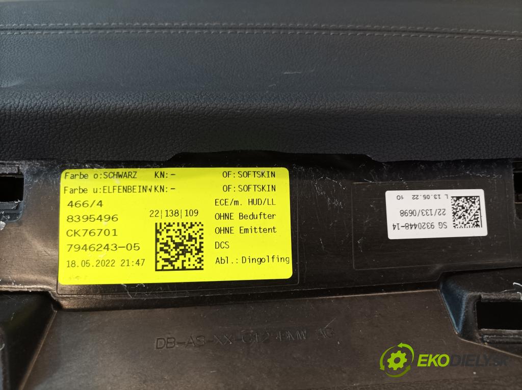 Bmw Seria 7 2022 kokpit,pristrojová doska 01