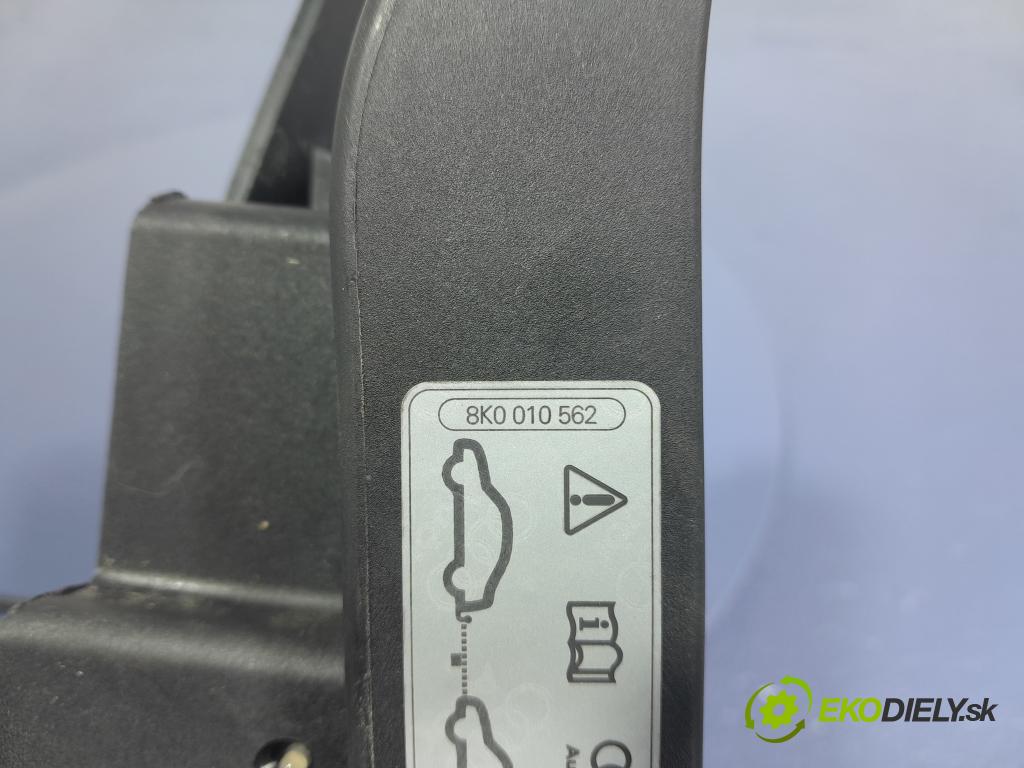 Audi Q5 2015 oko Do Přívěsy 8K0010562