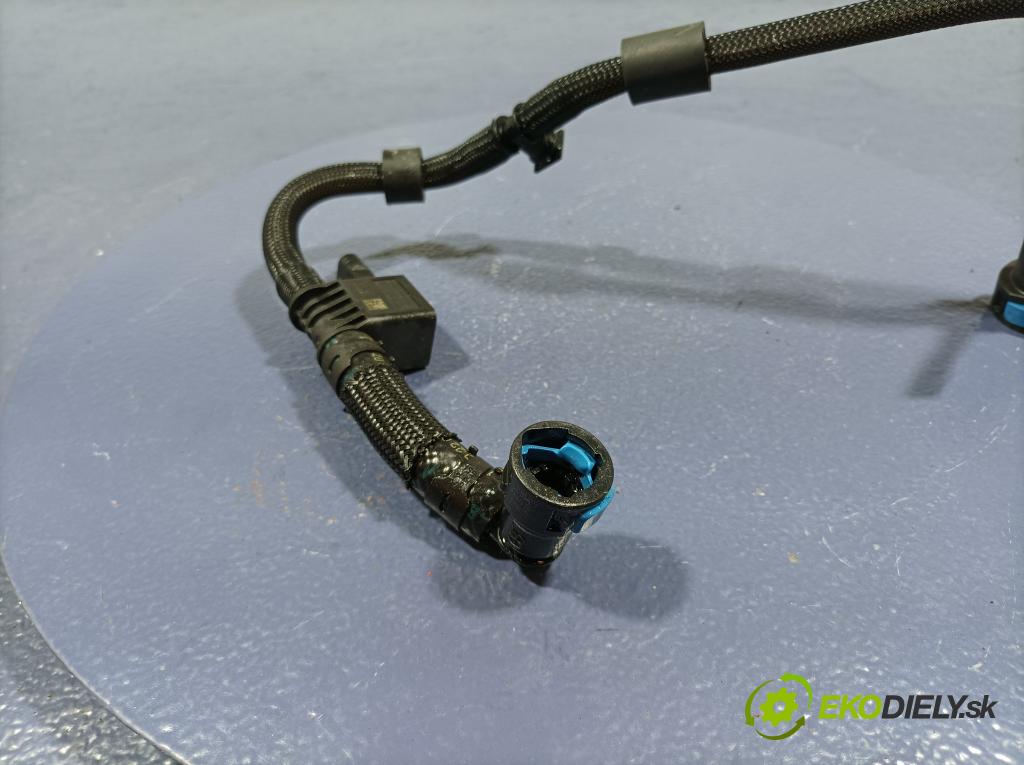 Bmw Seria 7 2022 rúrka paliva 8598158