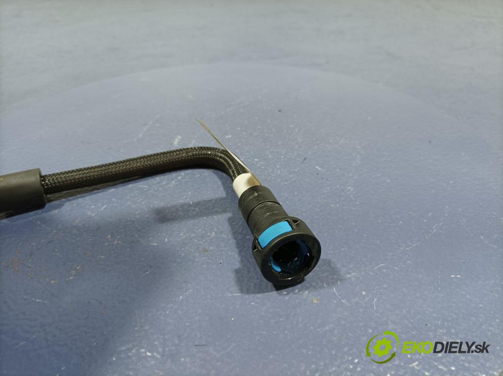 Bmw Seria 7 2022 rúrka paliva 8598158