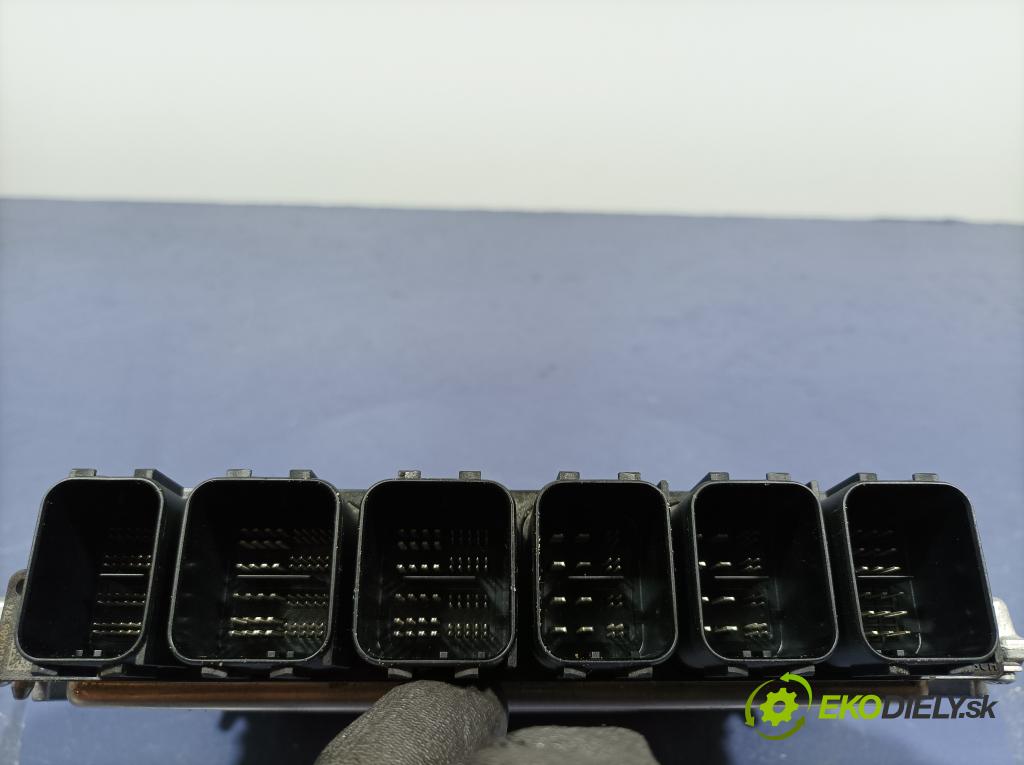 Bmw Seria 7 2022 riadiaca jednotka Motor: 7827396