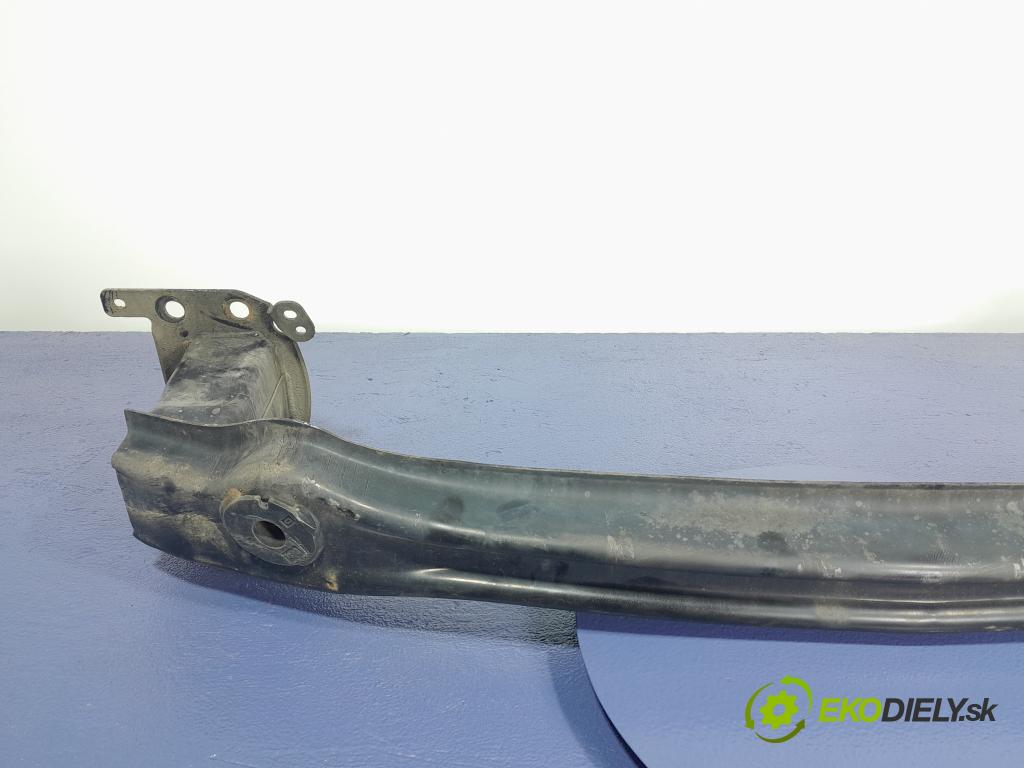 Seat Leon 2006 výztuha narazník před 01