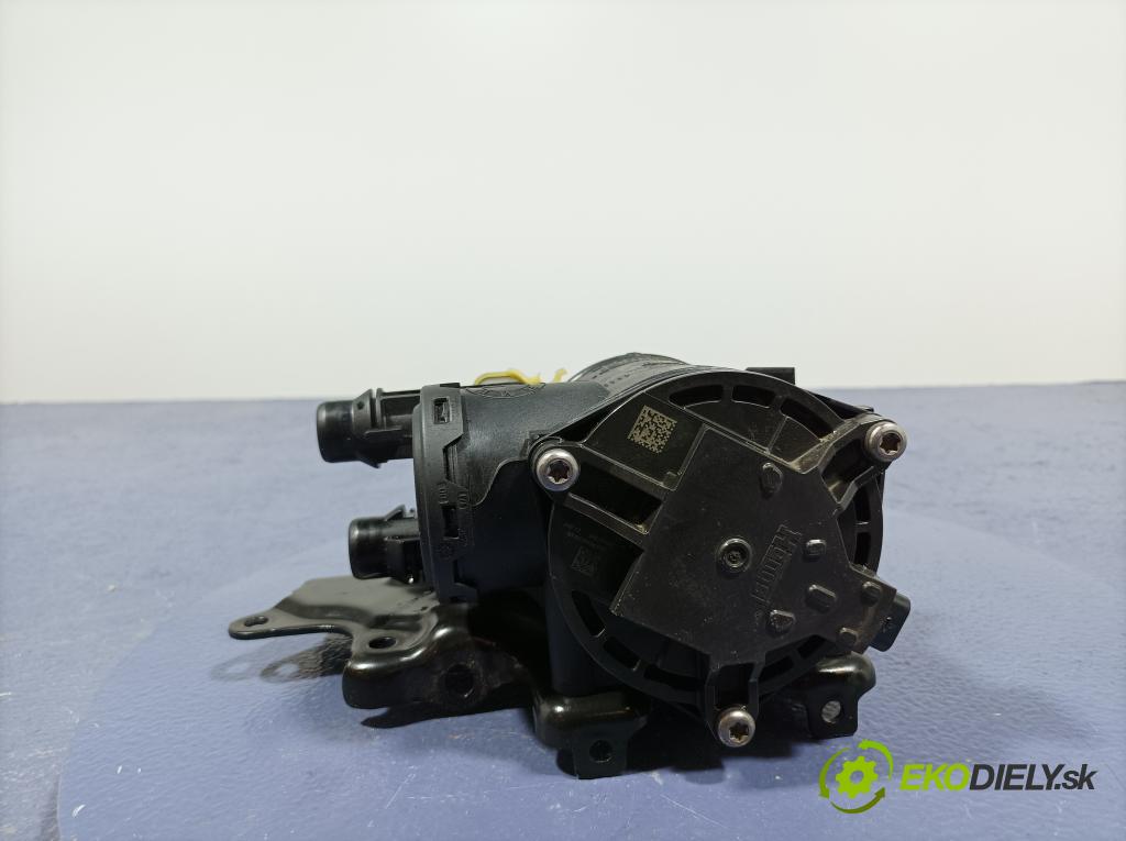 Bmw Seria 7 2022 / Separátor: 7925785