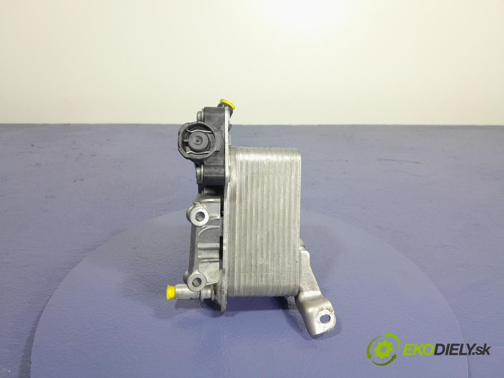 Bmw Seria 7 2022 chladič oleja 8580419
