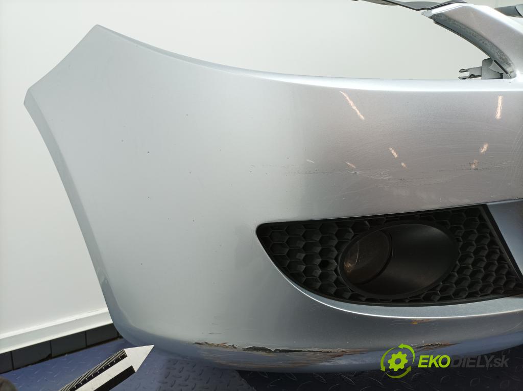 Seat Leon 2006 nárazník před 01