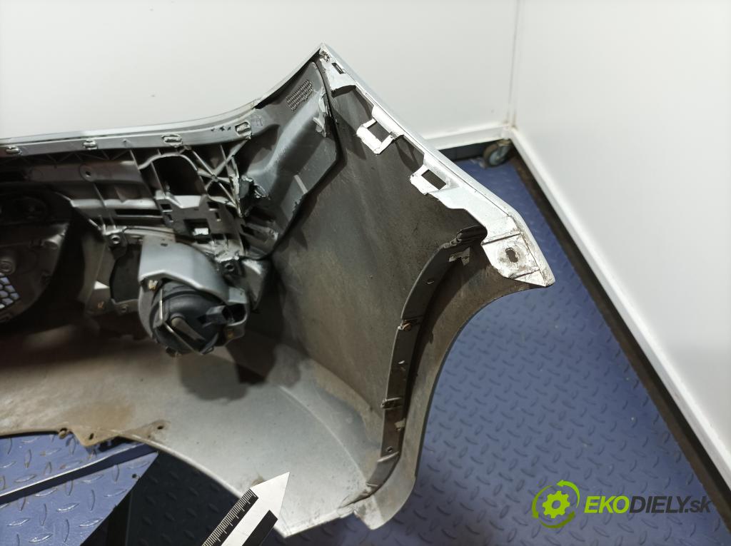 Seat Leon 2006 nárazník před 01