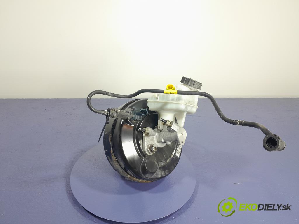 Opel Insignia 2015 servo Brzdní: 13228183AS
