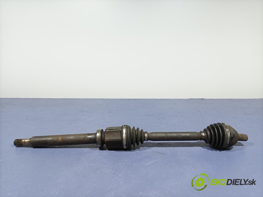 Ford Mondeo 2012 poloos Prava: Predné 01