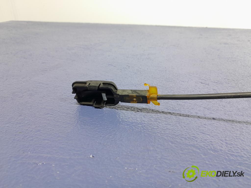 Renault Modus 2006 zámek dveře před v pravo: 01