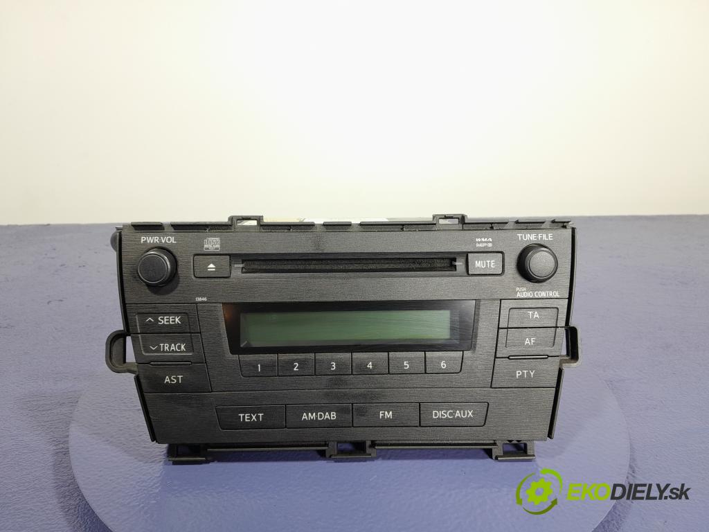 Toyota Prius 2010 Radio I Navigácia: 86120-47331