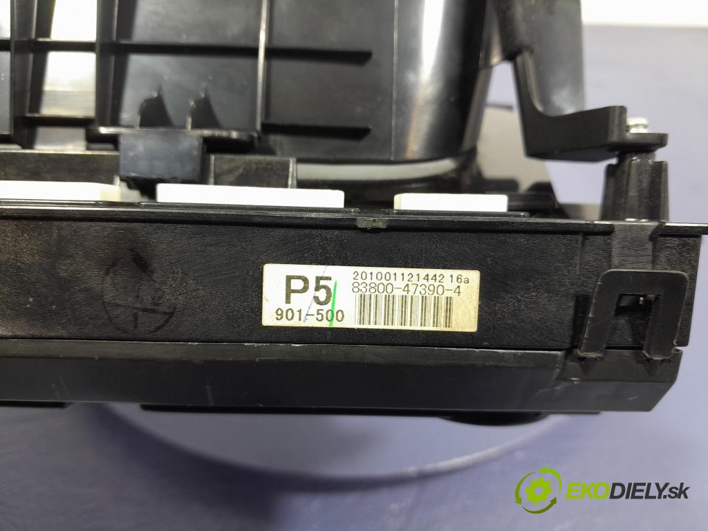 Toyota Prius 2010 prístrojovka/ budíky 769363-330