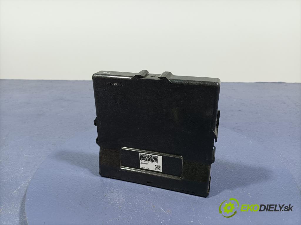 Toyota Prius 2010 riadiaca jednotka Motor: 89681-47100