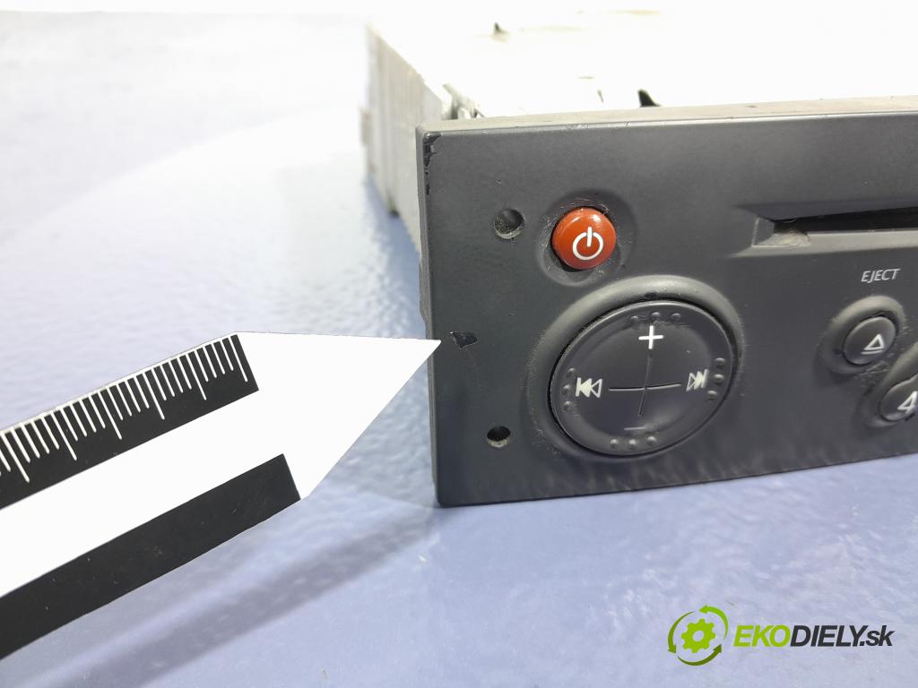 Renault Modus 2006 Radio I Navigácia: 8200483757T