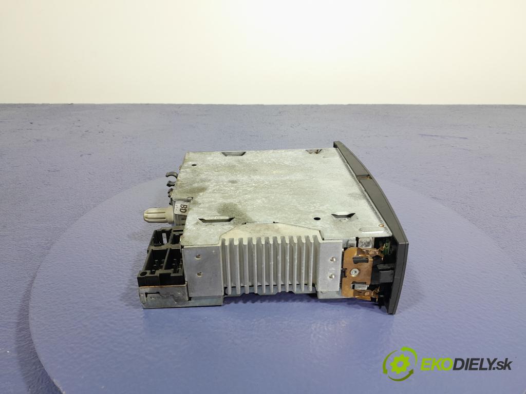 Renault Modus 2006 Radio I Navigácia: 8200483757T