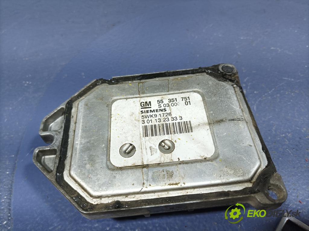 Opel Zafira 2001 riadiaca jednotka Motor: 55351751