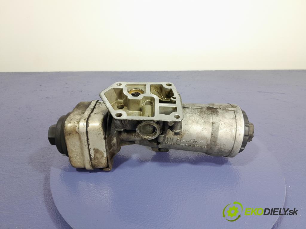 Vw Passat 2007 chladič oleja 028117021L