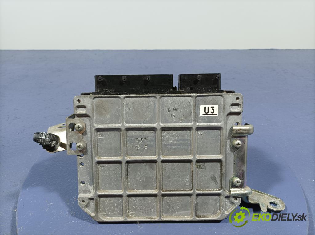 Toyota Prius 2010 riadiaca jednotka Motor: 89661-47280