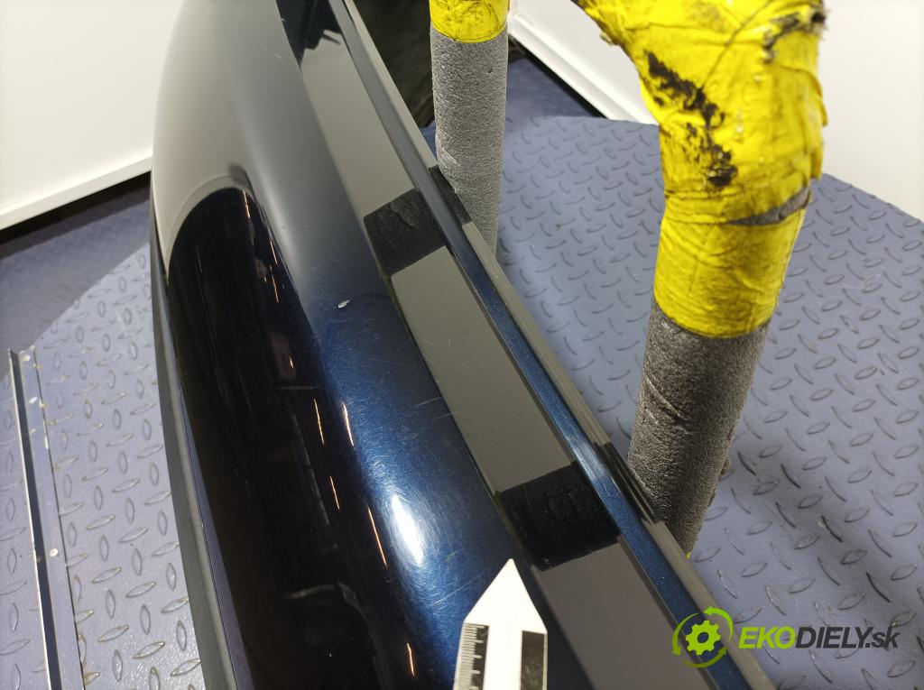 Audi A4 2010 nárazník Zad: 01