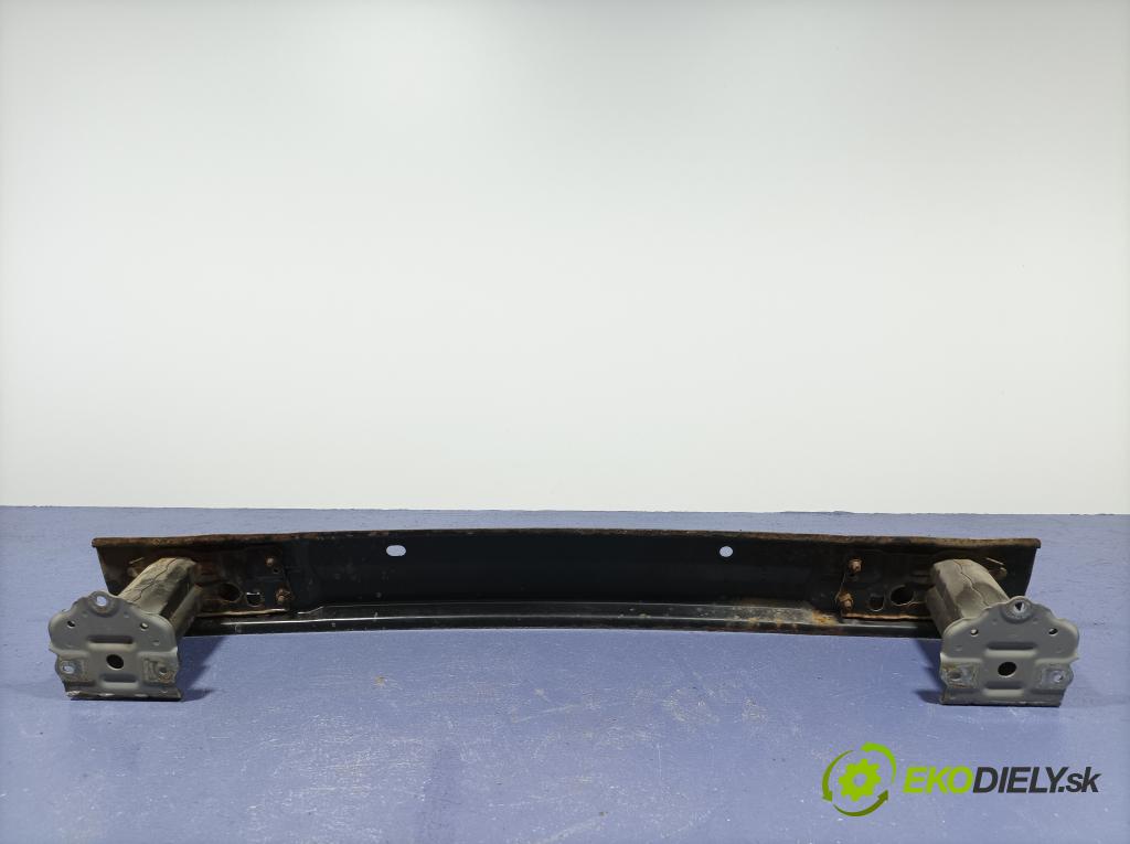 Toyota Prius 2010 výztuha narazník Zad: 01
